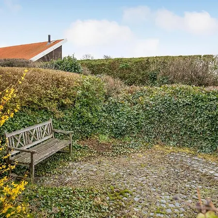 Nice In Rnne With Wifi And 4 Bedrooms Semesterbostad *