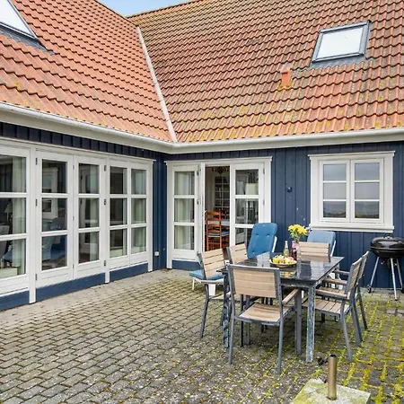 Nice In Rnne With Wifi And 4 Bedrooms Semesterbostad